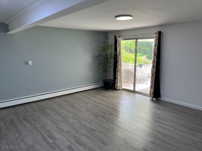 22 Spring Valley Road Hardwick NJ 07825