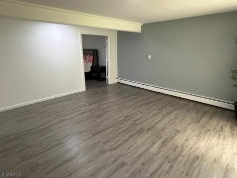 22 Spring Valley Road Hardwick NJ 07825