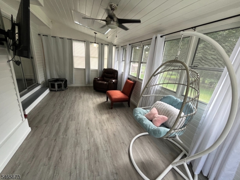 22 Spring Valley Road Hardwick NJ 07825