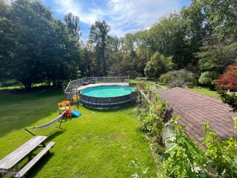 22 Spring Valley Road Hardwick NJ 07825