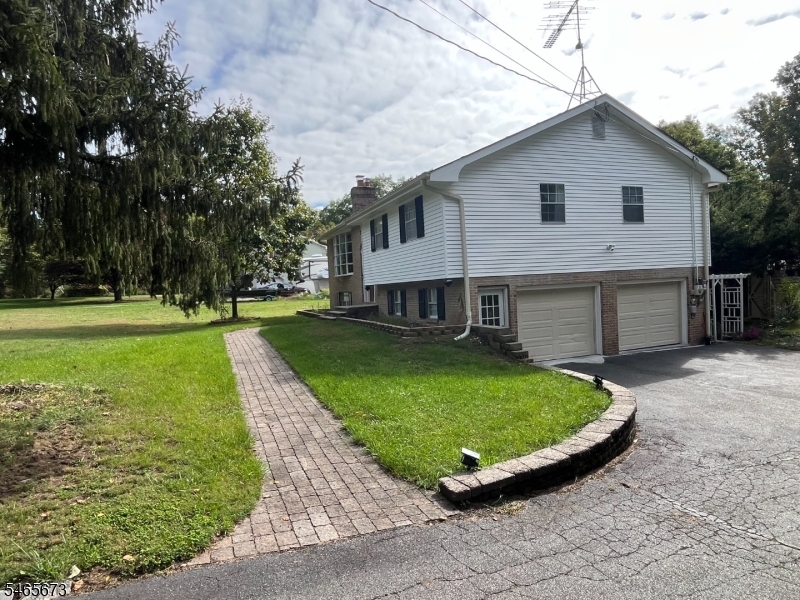 22 Spring Valley Road Hardwick NJ 07825