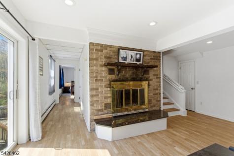 15 Valley Trail Jefferson NJ 07438