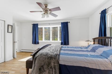 15 Valley Trail Jefferson NJ 07438