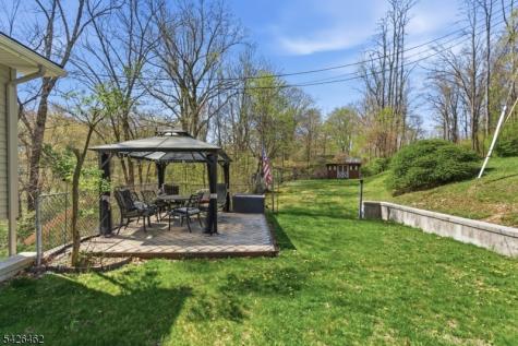 15 Valley Trail Jefferson NJ 07438