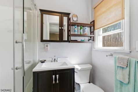 15 Valley Trail Jefferson NJ 07438