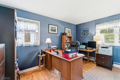 15 Valley Trail Jefferson NJ 07438