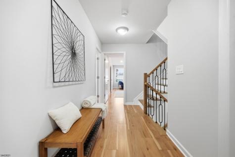 77 Chestnut Street Lodi NJ 07644