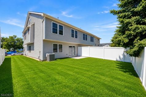 77 Chestnut Street Lodi NJ 07644