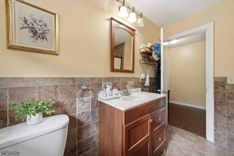 22 Federal Hill Road Pompton Lakes NJ 07442