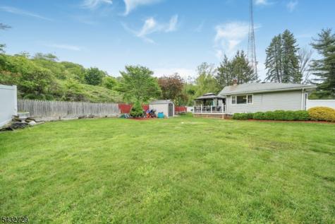 22 Federal Hill Road Pompton Lakes NJ 07442