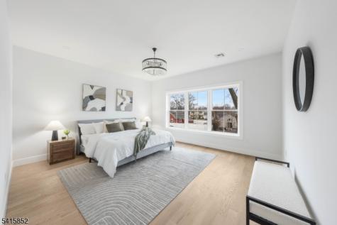 302 West Lane Clark NJ 07066
