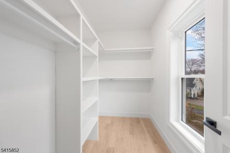 302 West Lane Clark NJ 07066