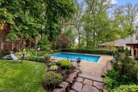 9 Warner Road Maplewood NJ 07040