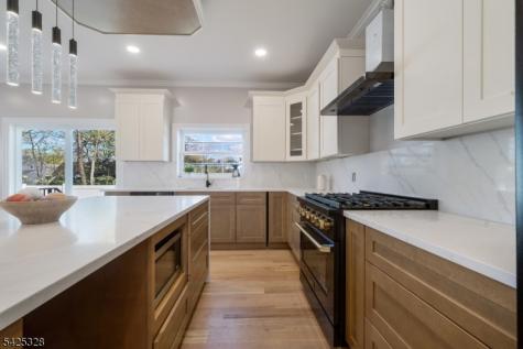 307 Schepis Avenue Saddle Brook NJ 07663