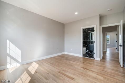 307 Schepis Avenue Saddle Brook NJ 07663