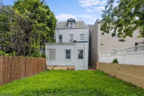 10 E 45th Street Bayonne NJ 07002