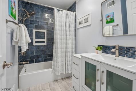 78 Elmwood Road Cedar Grove NJ 07009