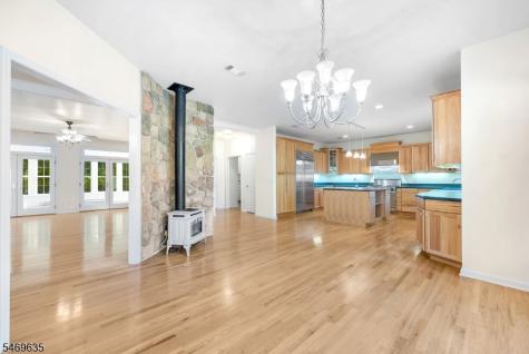 32 Perona Road Andover NJ 07821