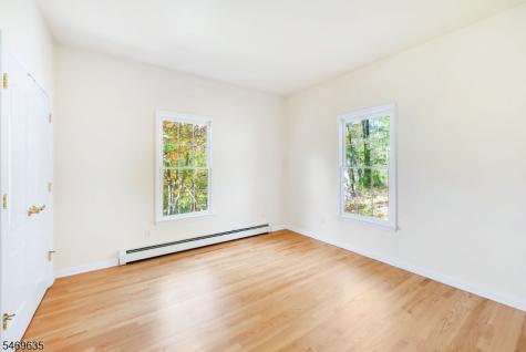 32 Perona Road Andover NJ 07821