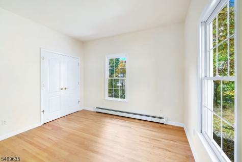 32 Perona Road Andover NJ 07821