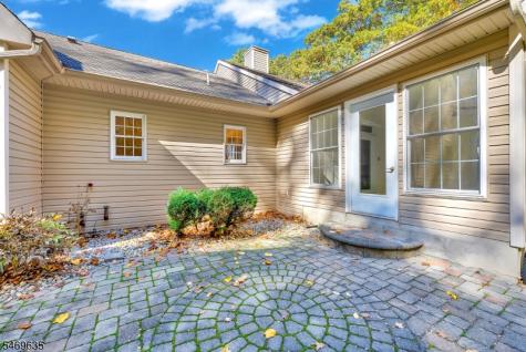 32 Perona Road Andover NJ 07821