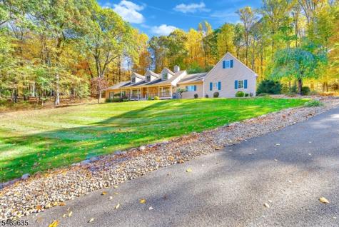 32 Perona Road Andover NJ 07821