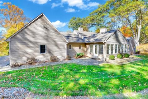 32 Perona Road Andover NJ 07821