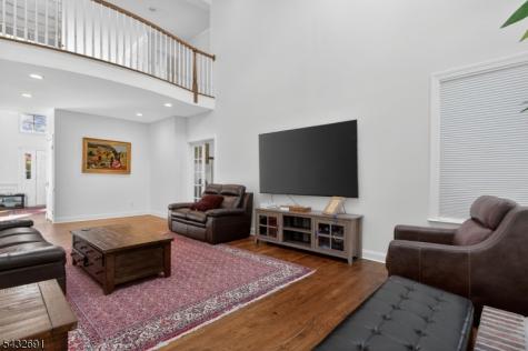 18 Downingtown Court Warren NJ 07059