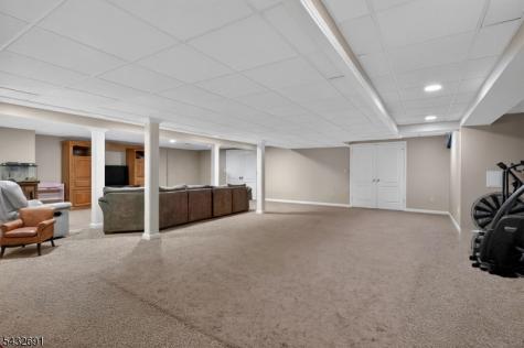 18 Downingtown Court Warren NJ 07059