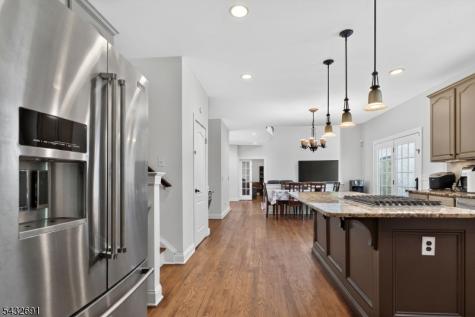 18 Downingtown Court Warren NJ 07059