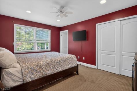 18 Downingtown Court Warren NJ 07059