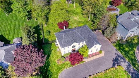 18 Downingtown Court Warren NJ 07059