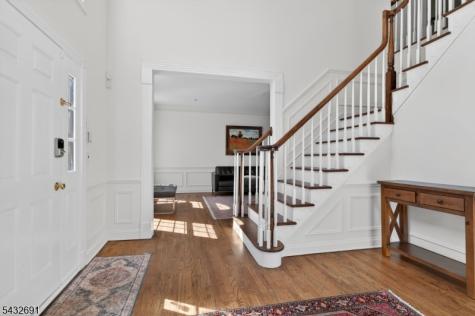 18 Downingtown Court Warren NJ 07059