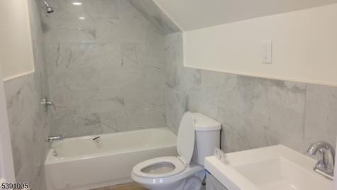 94 Sanford Street East Orange NJ 07018