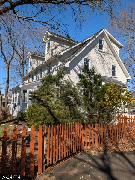 4 New Amwell Road Hillsborough NJ 08844