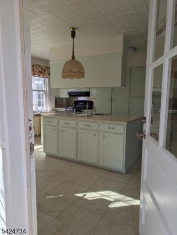 4 New Amwell Road Hillsborough NJ 08844