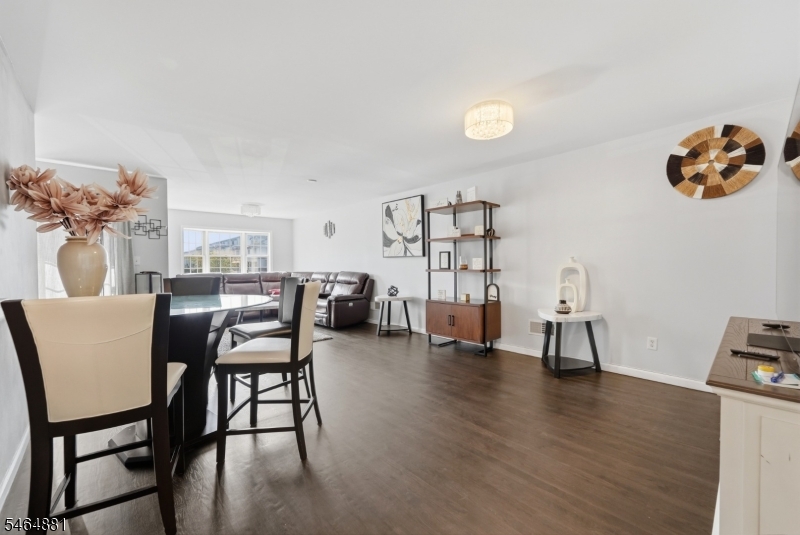 7 Harbor Front Ct. Unit C7 Elizabeth NJ 07206