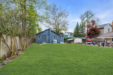 6 Passaic Drive West Milford NJ 07421