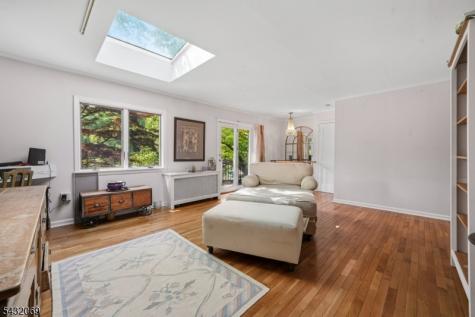 716 Colonial Road Franklin Lakes NJ 07417