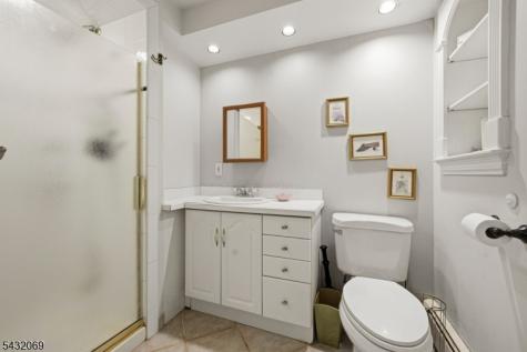 716 Colonial Road Franklin Lakes NJ 07417