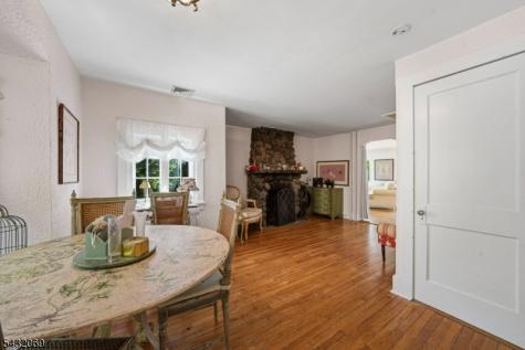 716 Colonial Road Franklin Lakes NJ 07417