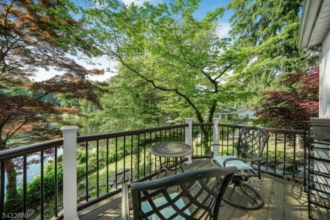 716 Colonial Road Franklin Lakes NJ 07417