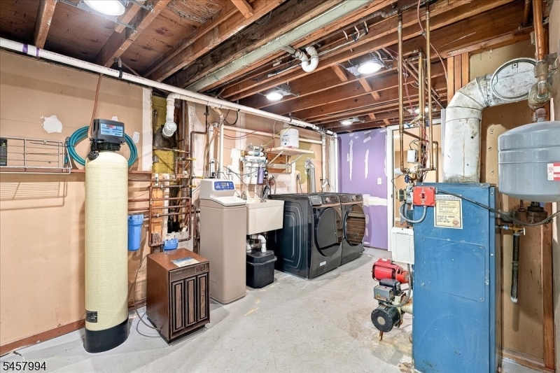 2 Crescent Road Hopatcong NJ 07843