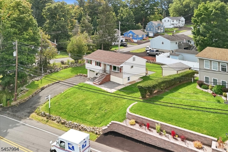 2 Crescent Road Hopatcong NJ 07843