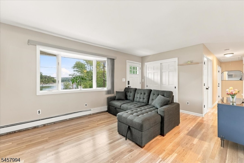 2 Crescent Road Hopatcong NJ 07843