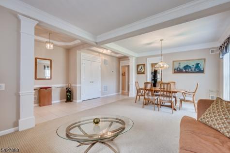 281 Longwood Lane Franklin NJ 08873
