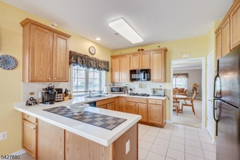 281 Longwood Lane Franklin NJ 08873