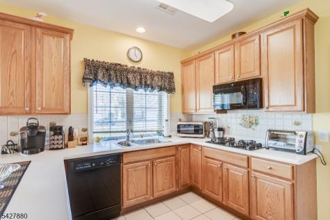 281 Longwood Lane Franklin NJ 08873