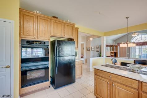 281 Longwood Lane Franklin NJ 08873