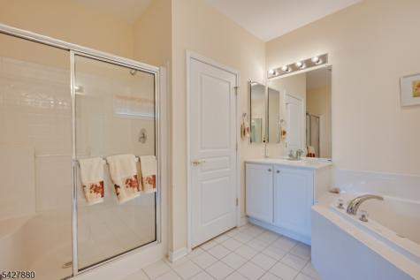 281 Longwood Lane Franklin NJ 08873